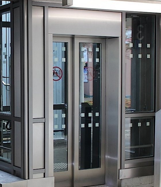 Aufzug am Bahnhof Germering-Unterpfaffenhofen